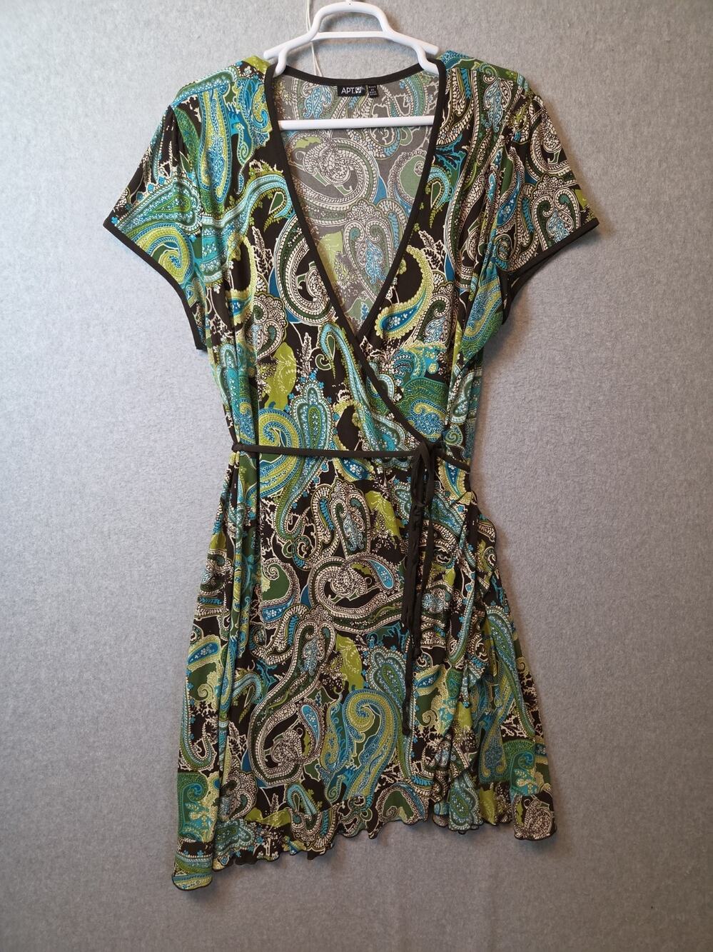 Apt. 9 Green Paisley SS Faux Wrap Fit And Flare Midi Dress Plus 3X Stretch